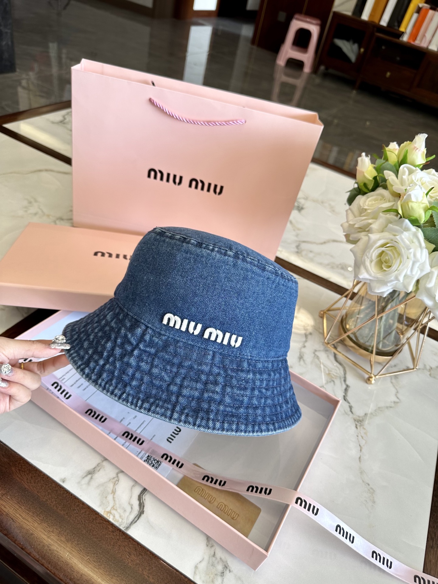 miu miu hat model 45